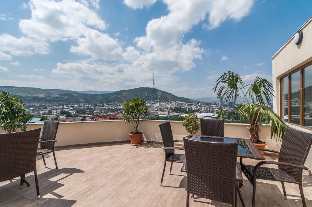 Liva Hotel Tiflis Exterior foto